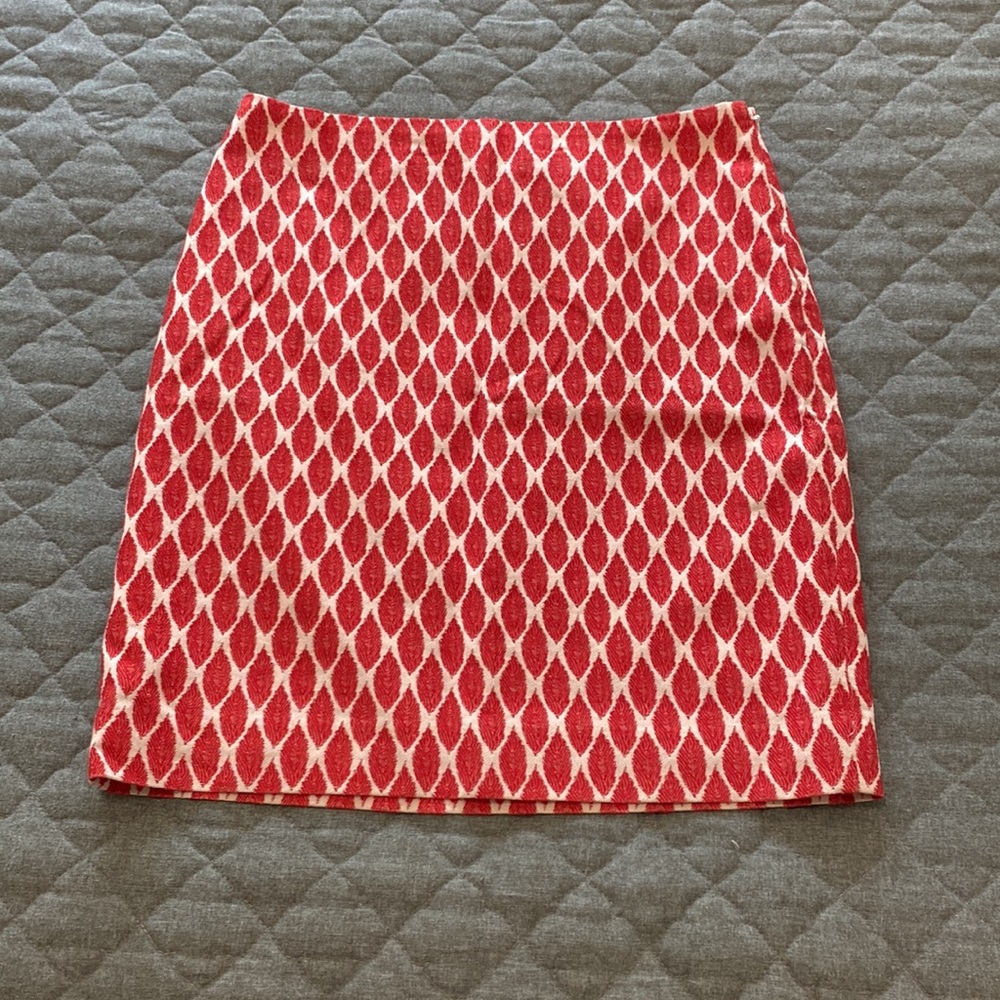 Anne Taylor Size 0 skirt in red and cream